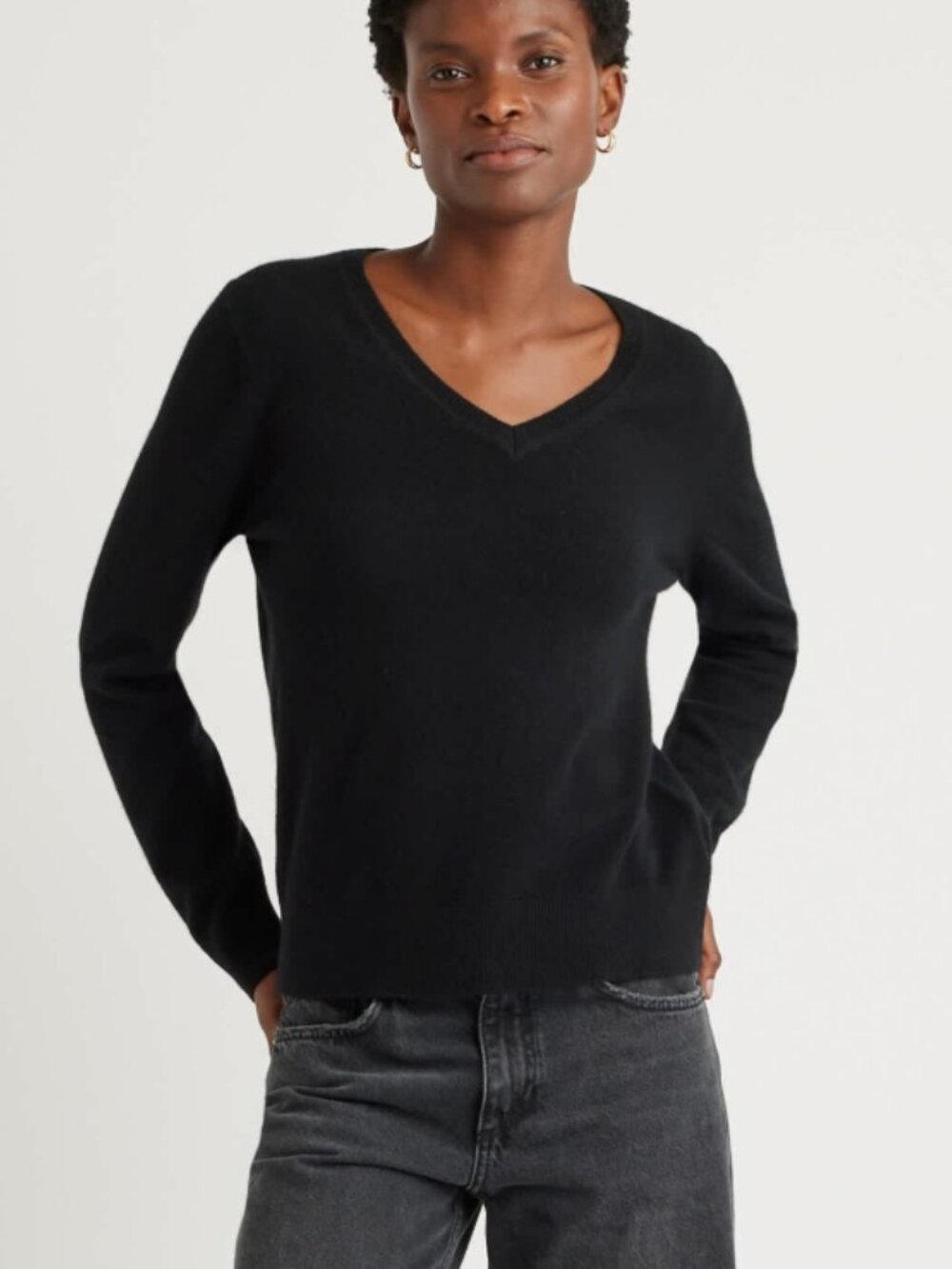 Quince Mongolian Cashmere Black V-Neck Sweater s small